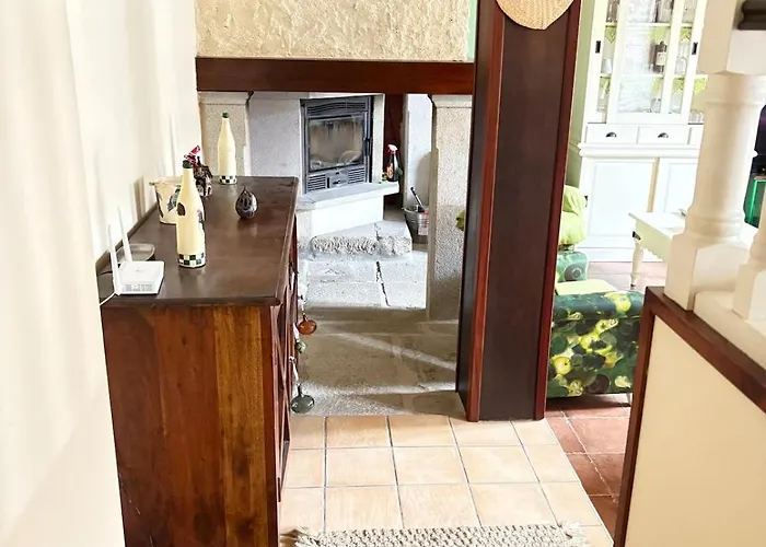 別荘 Casa De La Fuente De Vista Alegre サリア